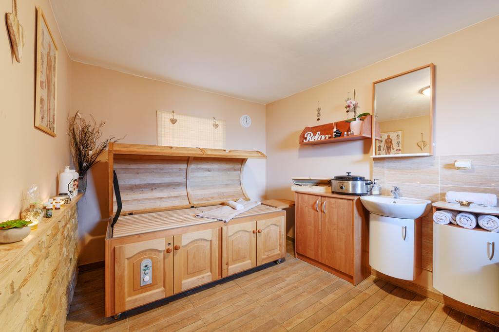 Wellness Andrea Apartment